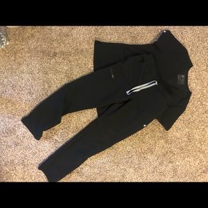 Figs Other - Figs Scrubs
Color: Black Figs Other - Figs Scrubs
Color: Black